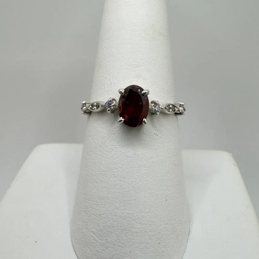 NWOT 5x7 oval cut Garnet w/ cz diamond accents in ornate 925‎ setting, ring!